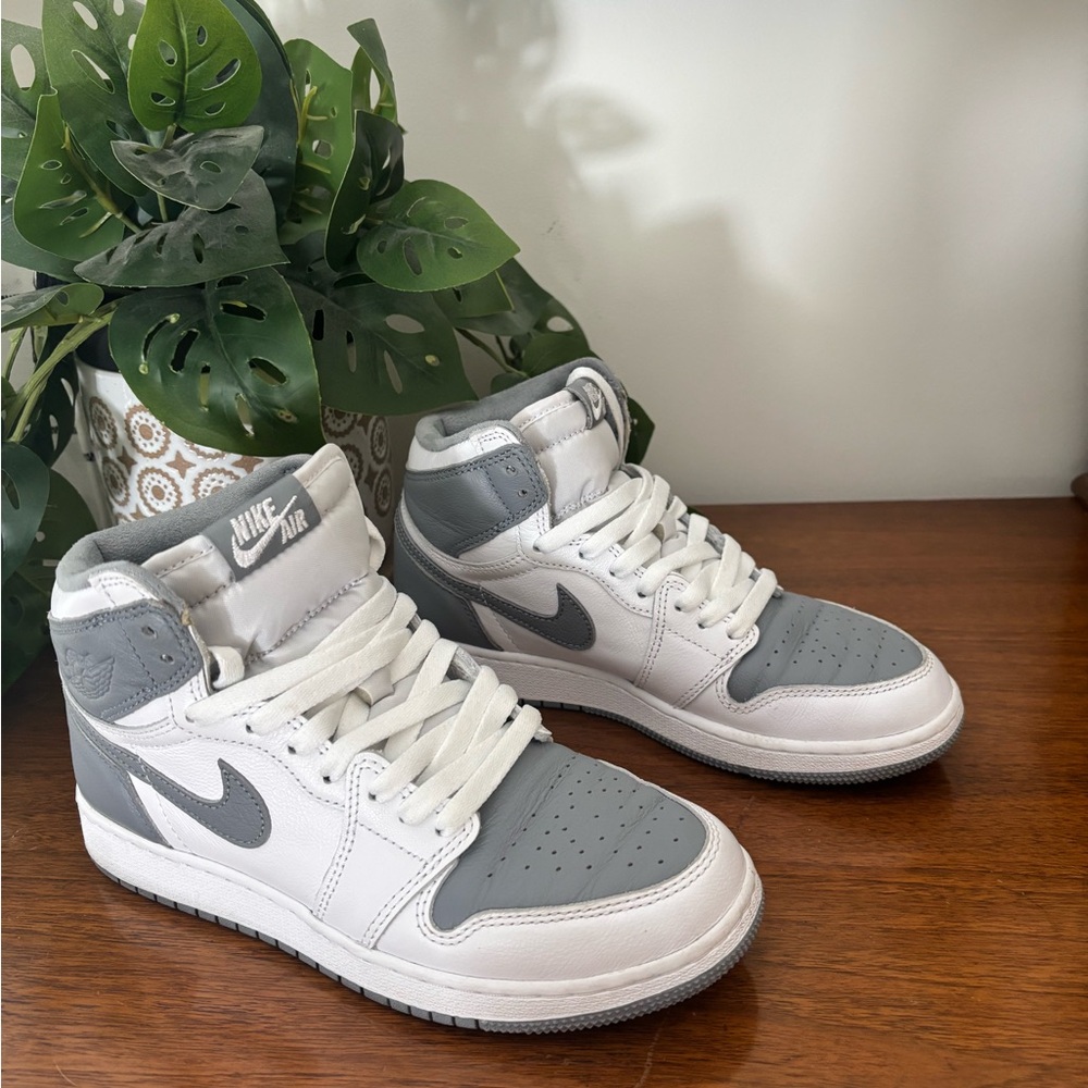 Nike Air Jordan 1  retro high OG stealth sneakers